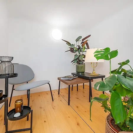 Apartament 2-bedroom With Quiet Courtyard View And Free Parking Praga